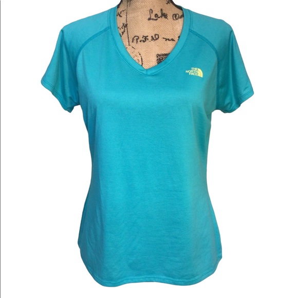 NWOT The North Face V Neck Tee - Picture 1 of 3